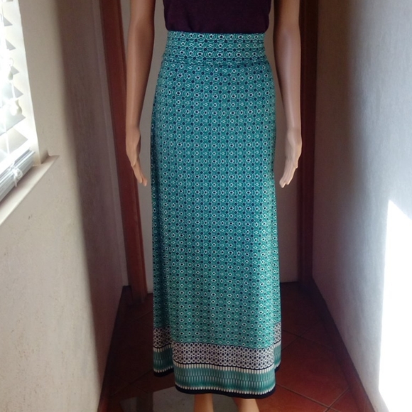 STUDIO M Multicolored Skirt - Picture 3 of 8